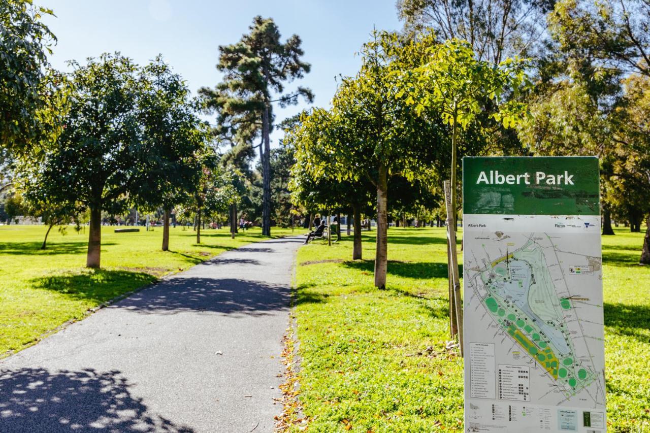 Spectacular Views Over Albert Park ملبورن المظهر الخارجي الصورة